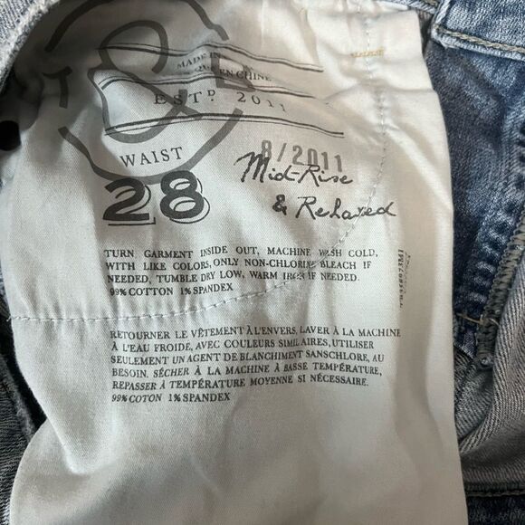 Treasure & Bond Mid Rise Relaxed Distressed Jeans Shorts Size 28 - Picture 6 of 7